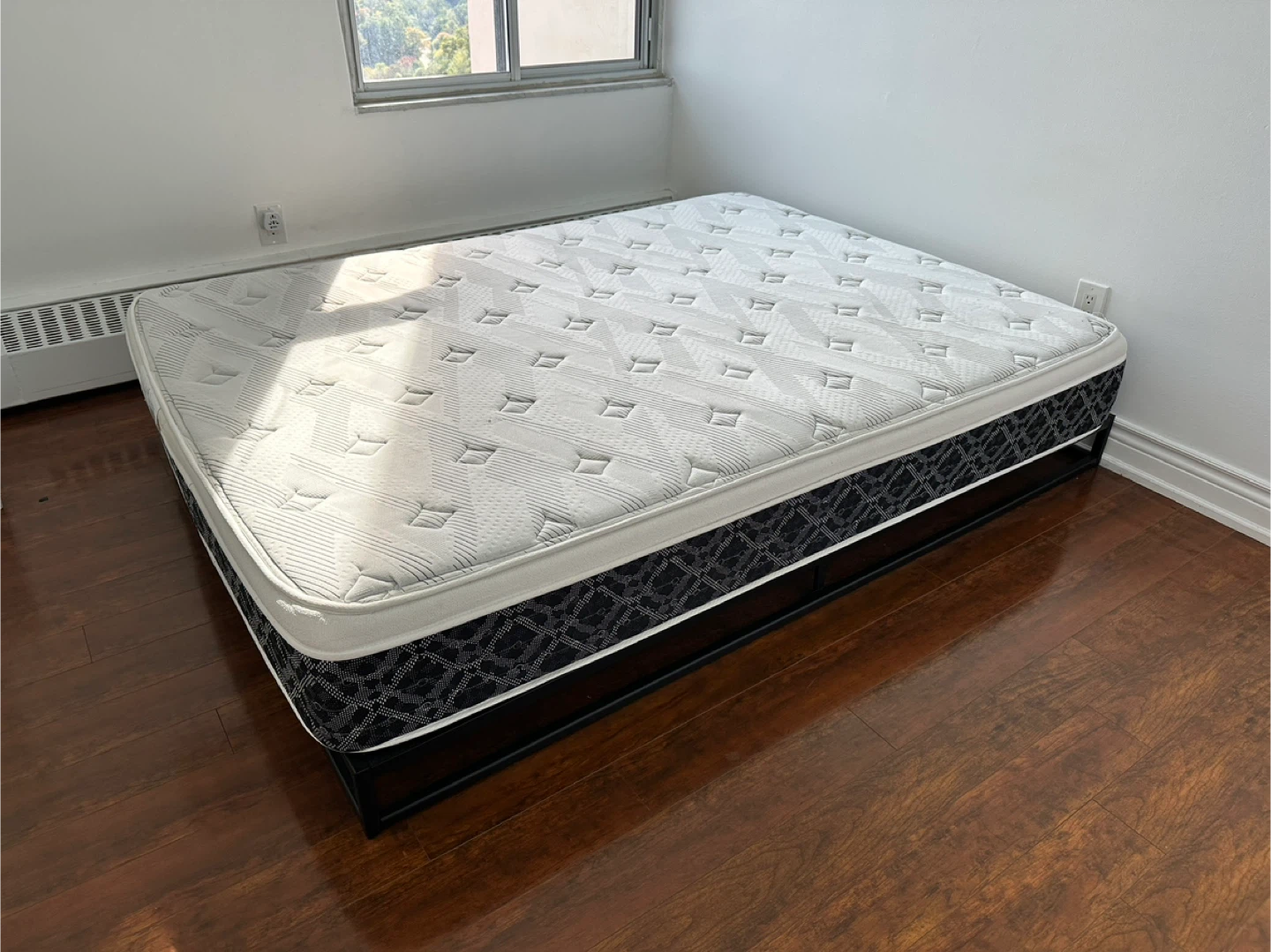 Queen Mattress for sale (Kingsdown)