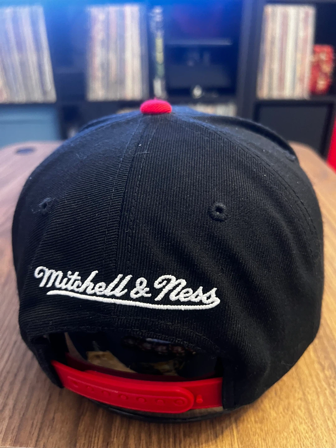 Vancouver Canucks Mitchell & Ness NHL Hockey Cap - photo 4