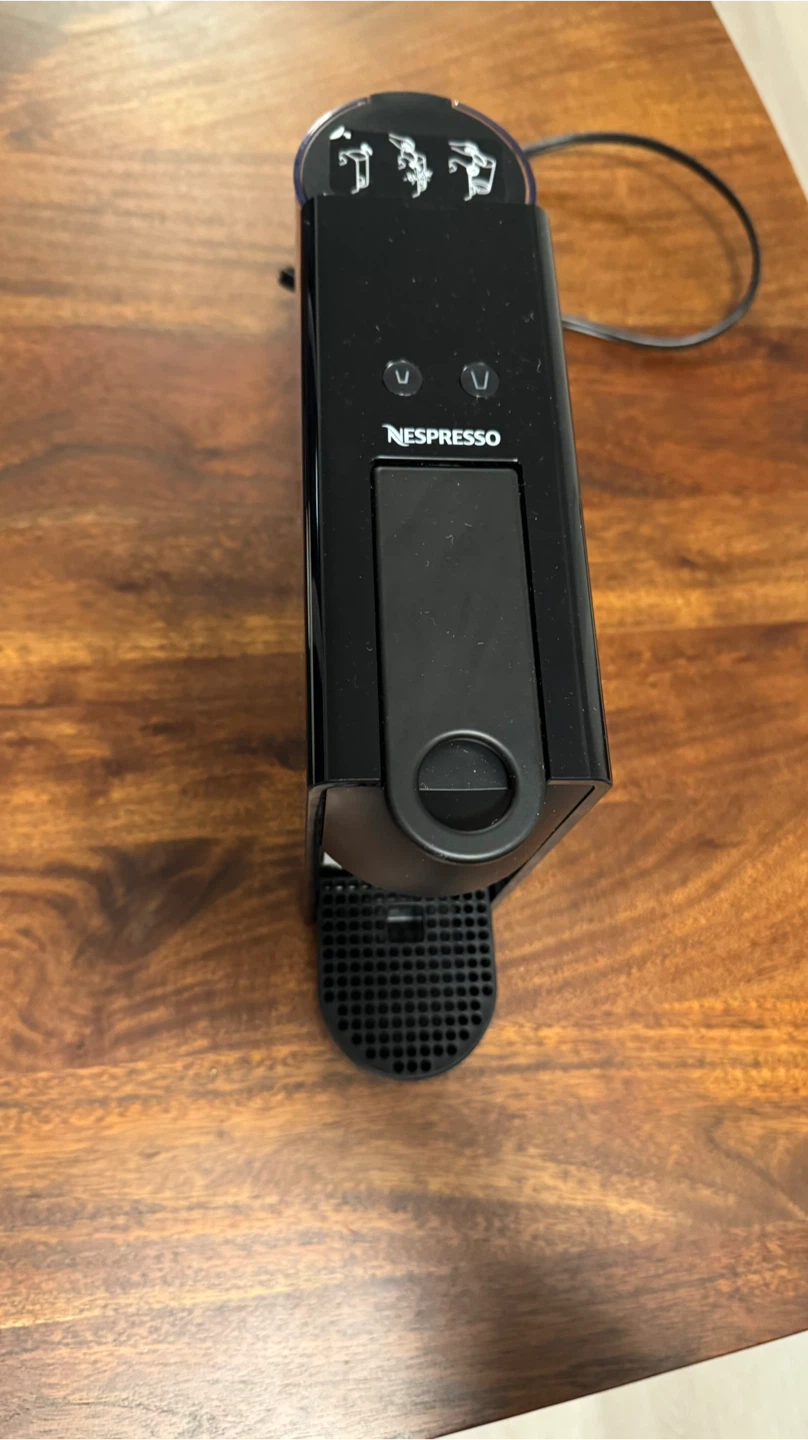 Giving away Nespresso Essenza Mini Espresso Machine - Black - photo 3