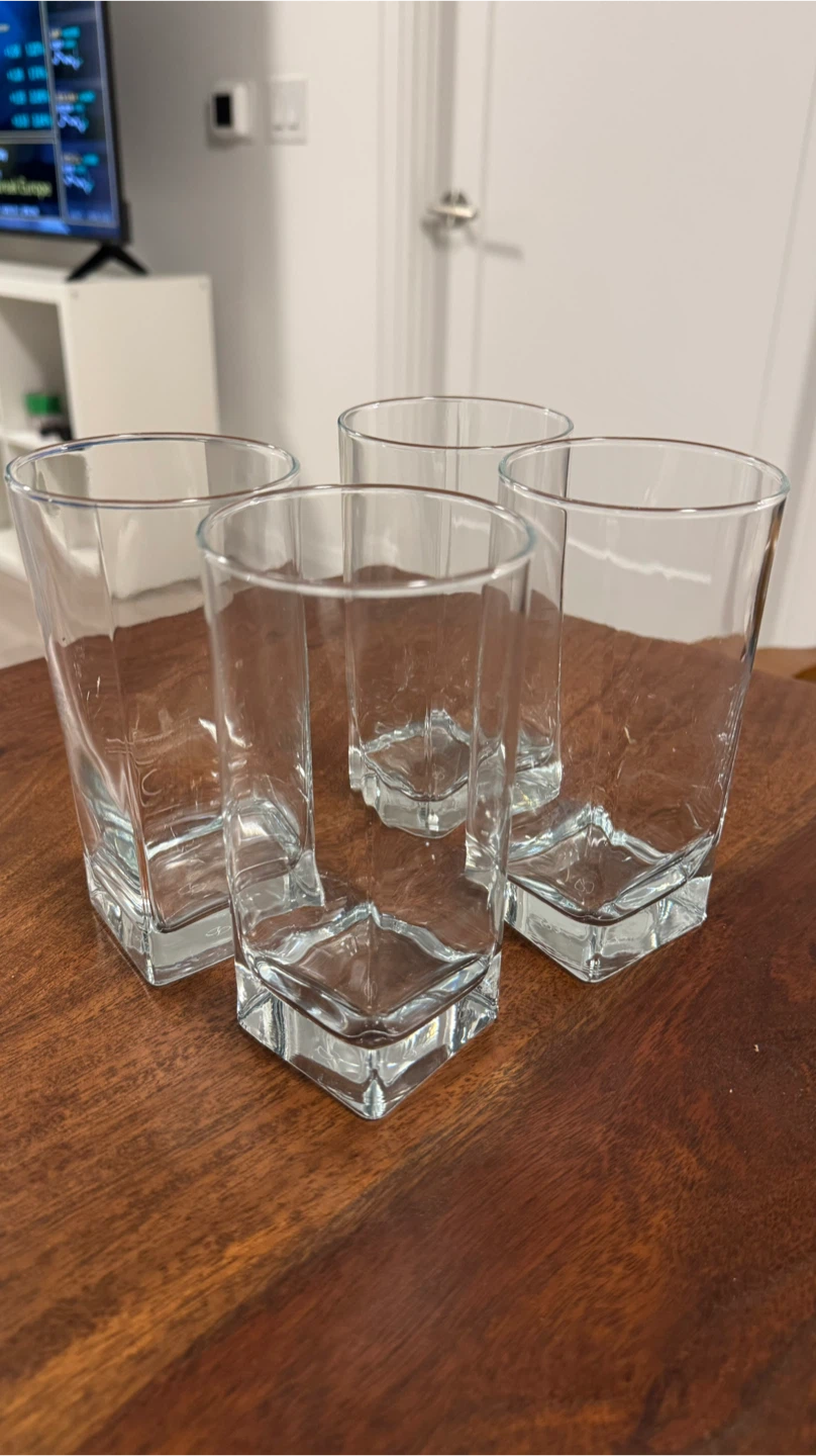 Set of 4 Square Base Drinking Glasses