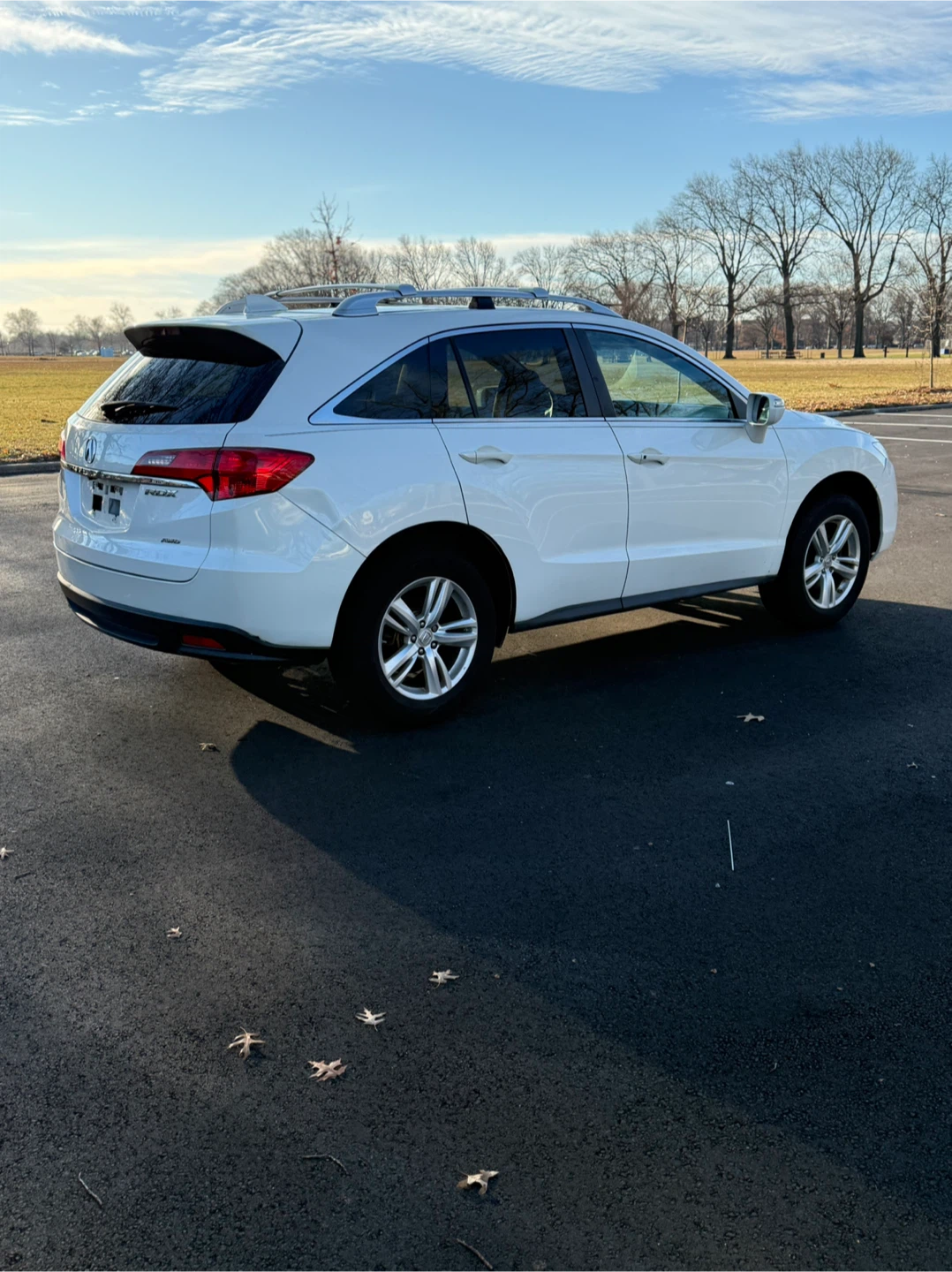 White Acura RDX SUV - photo 5