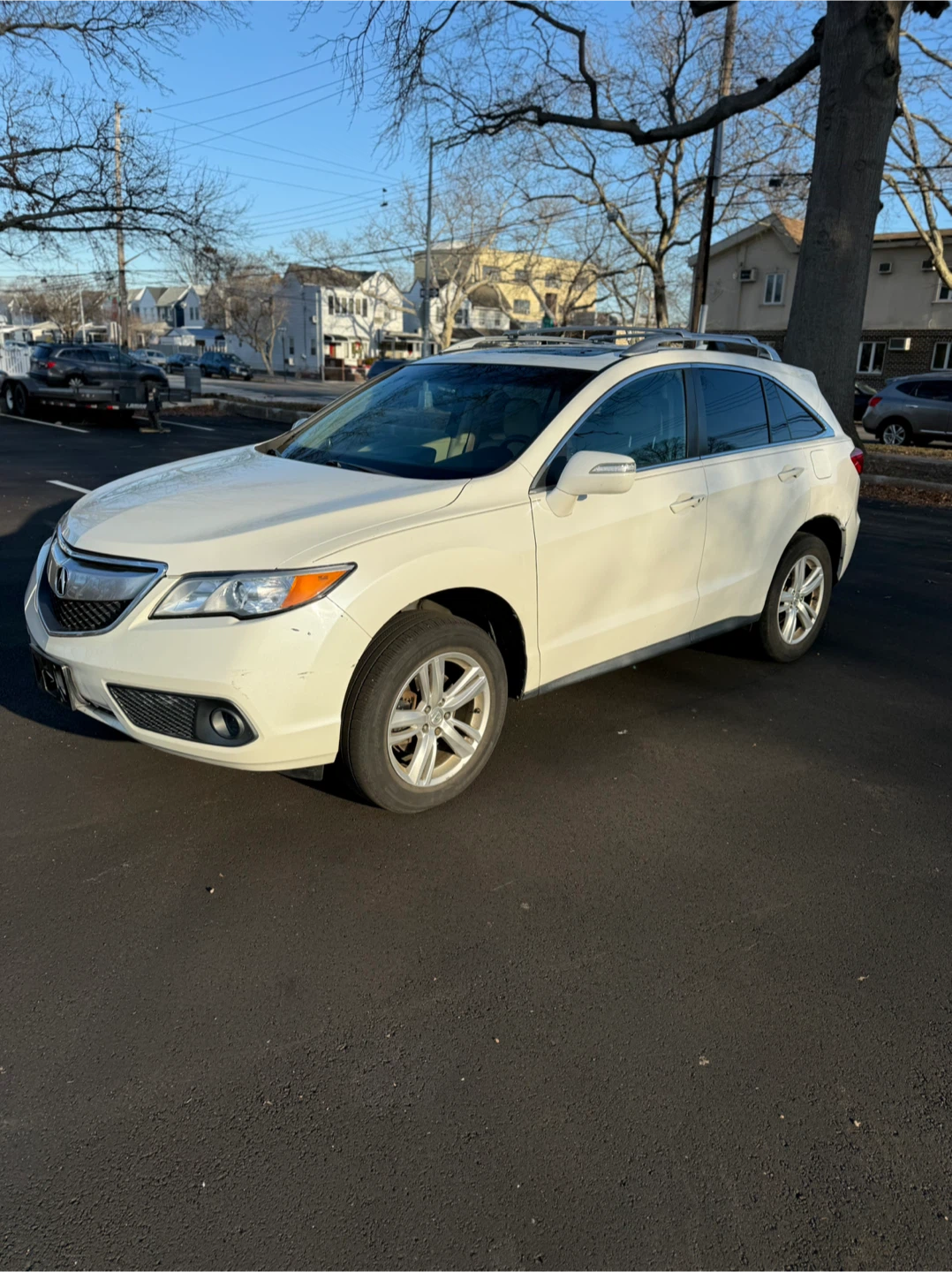 White Acura RDX SUV