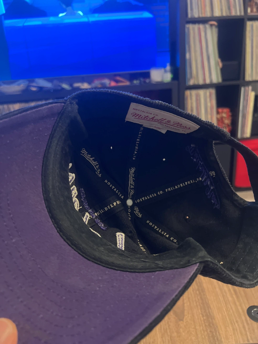 Mitchell & Ness Los Angeles Lakers Corduroy Hat - photo 5