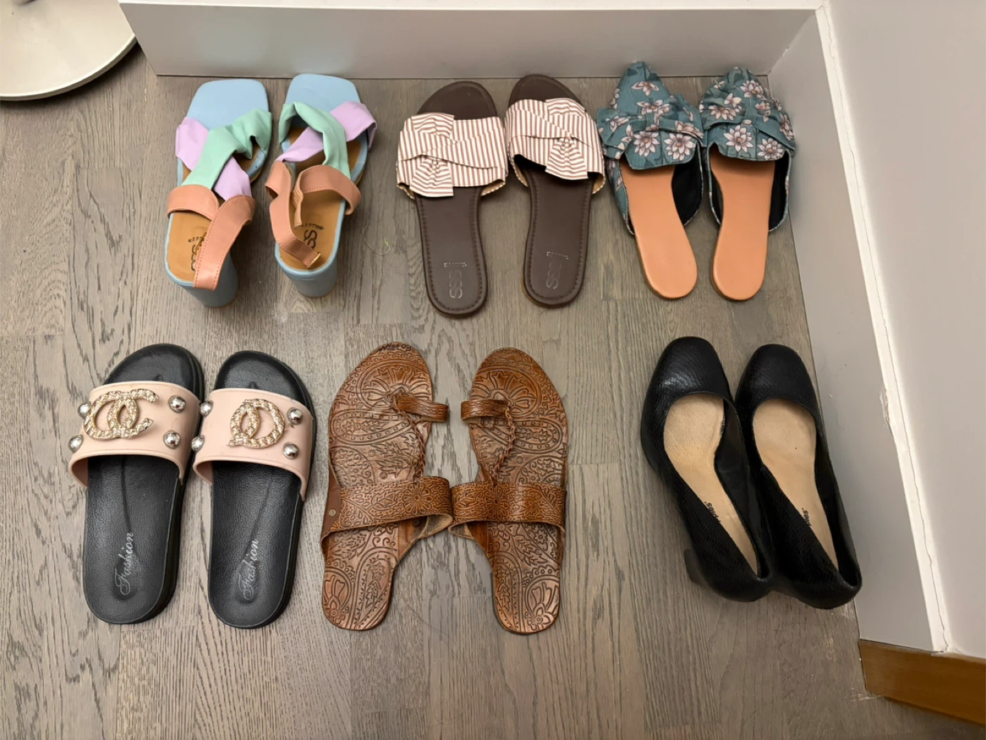 Assorted Women's Sandals and Flats- Brand new- Moving Out Sale