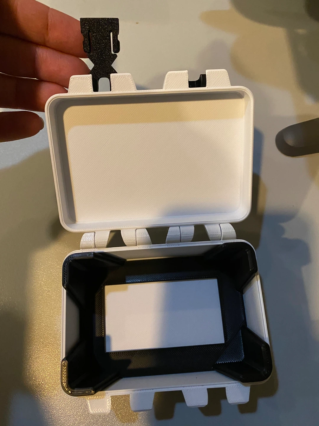 UNO Card Game Travel Case - photo 2