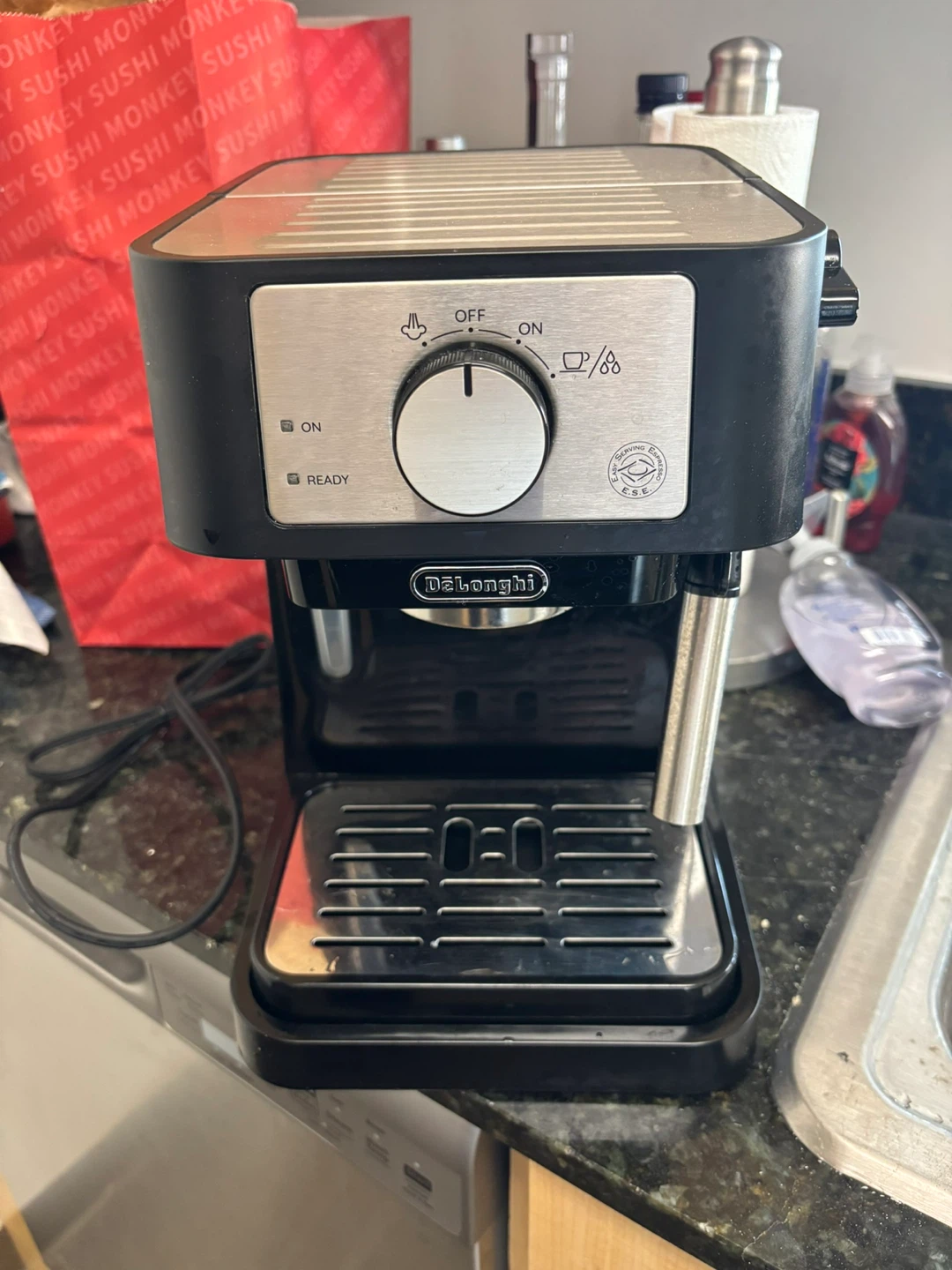 DeLonghi Espresso Machine (Like New)