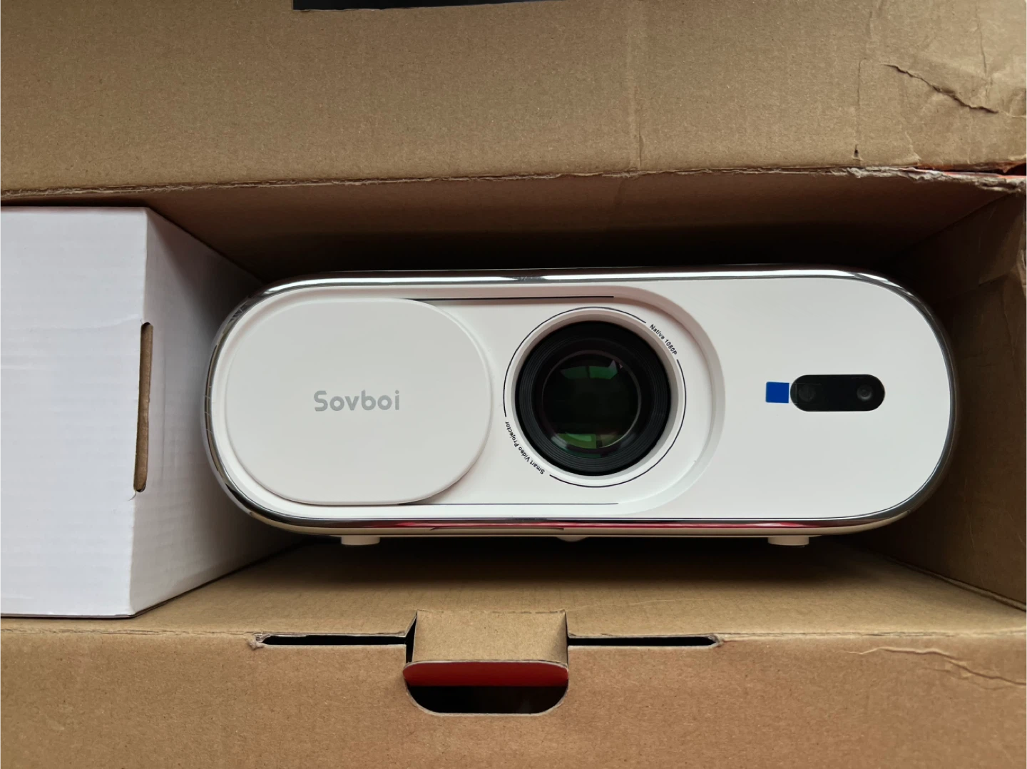 4K smart projector - photo 2
