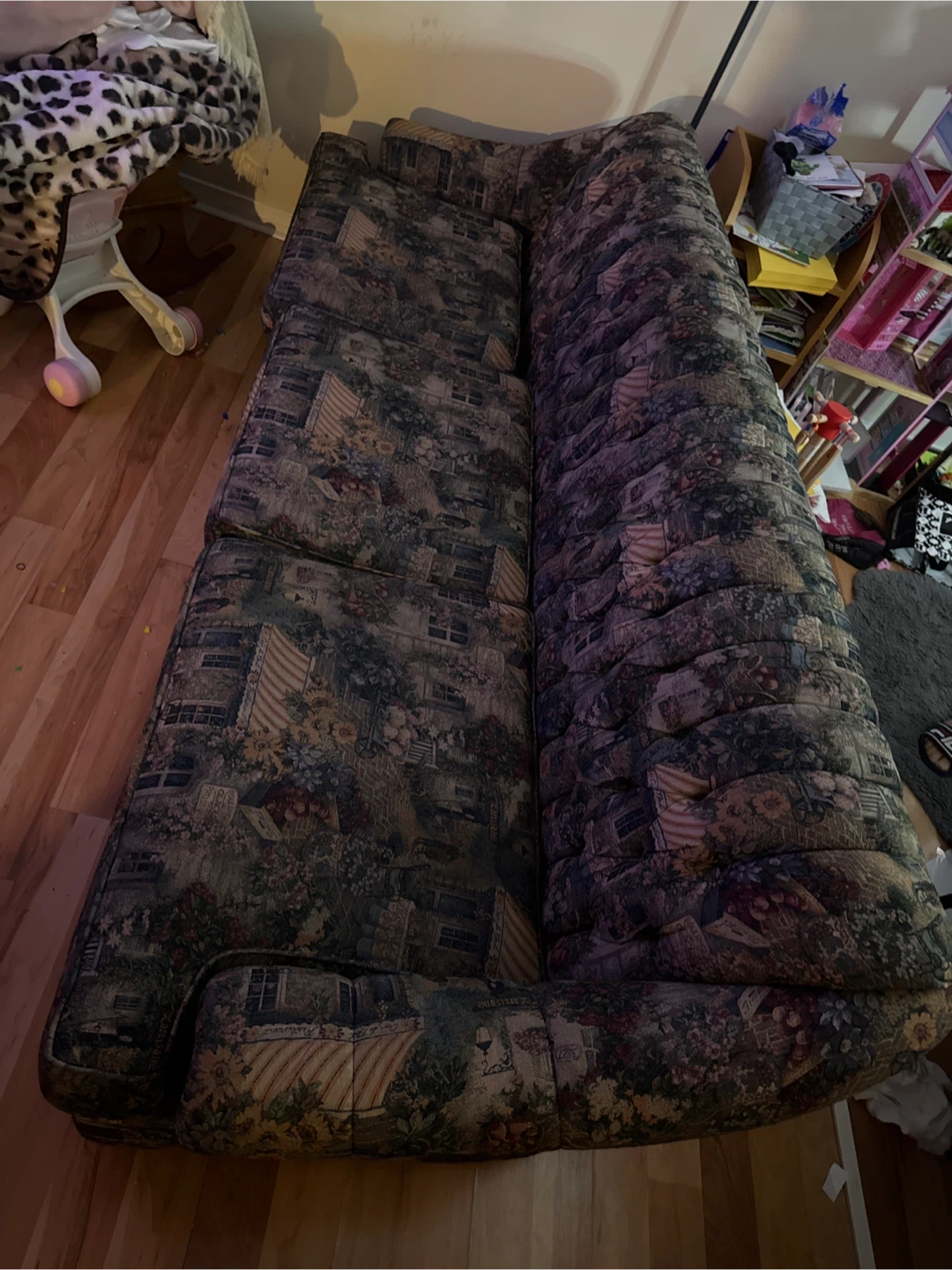 Floral print sofa