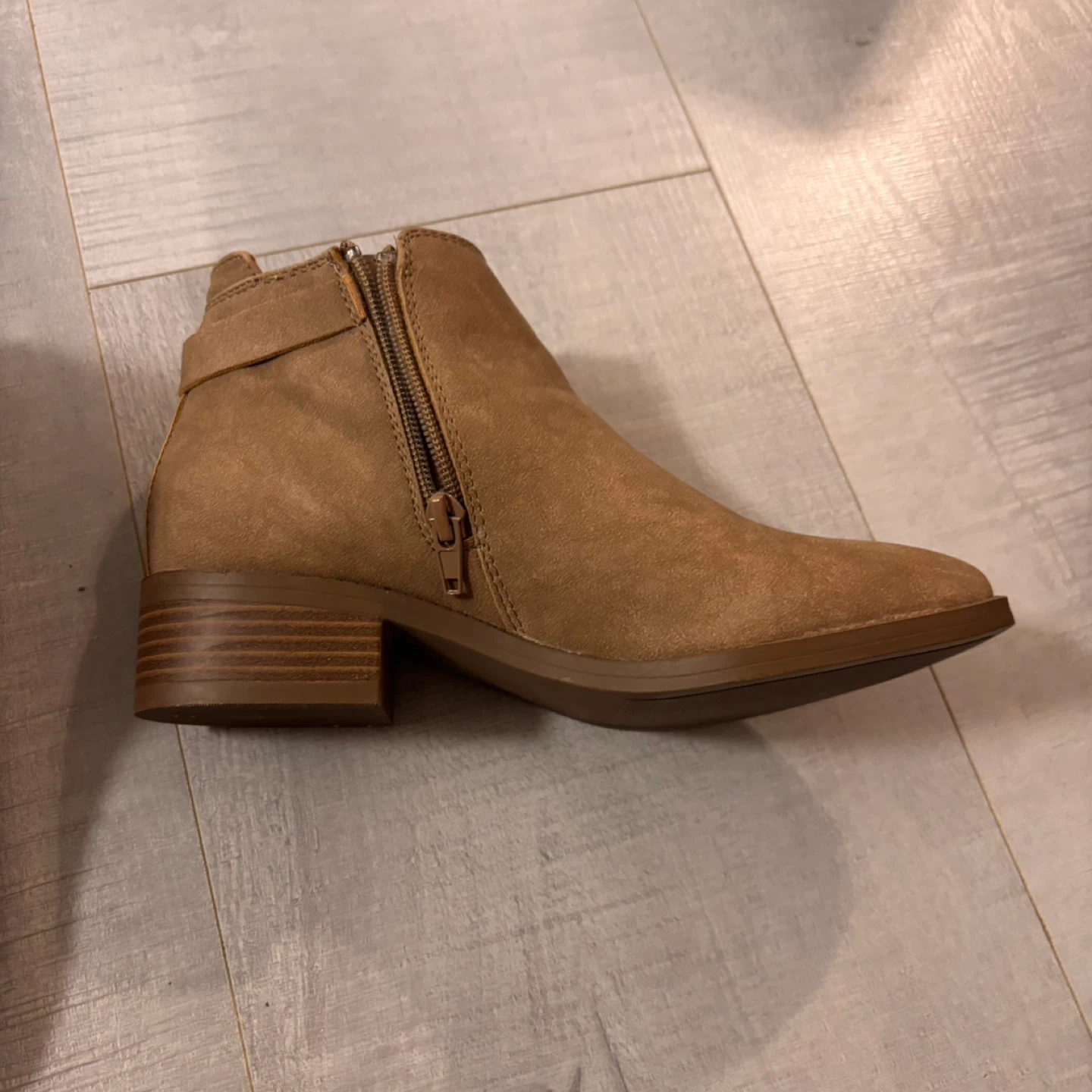 New Expression Tan Suede Ankle Boots Size 6 - photo 2