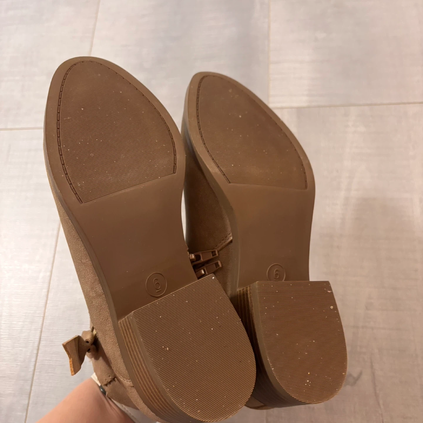 New Expression Tan Suede Ankle Boots Size 6 - photo 5