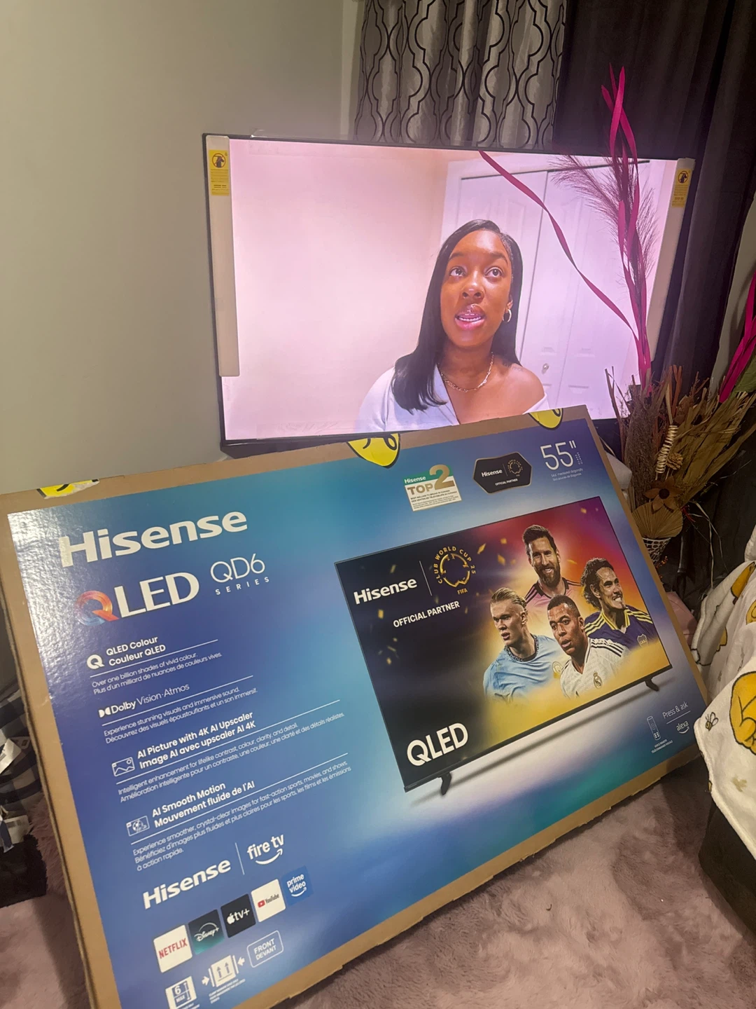 Hisense 55" QLED 4K UHD Smart TV