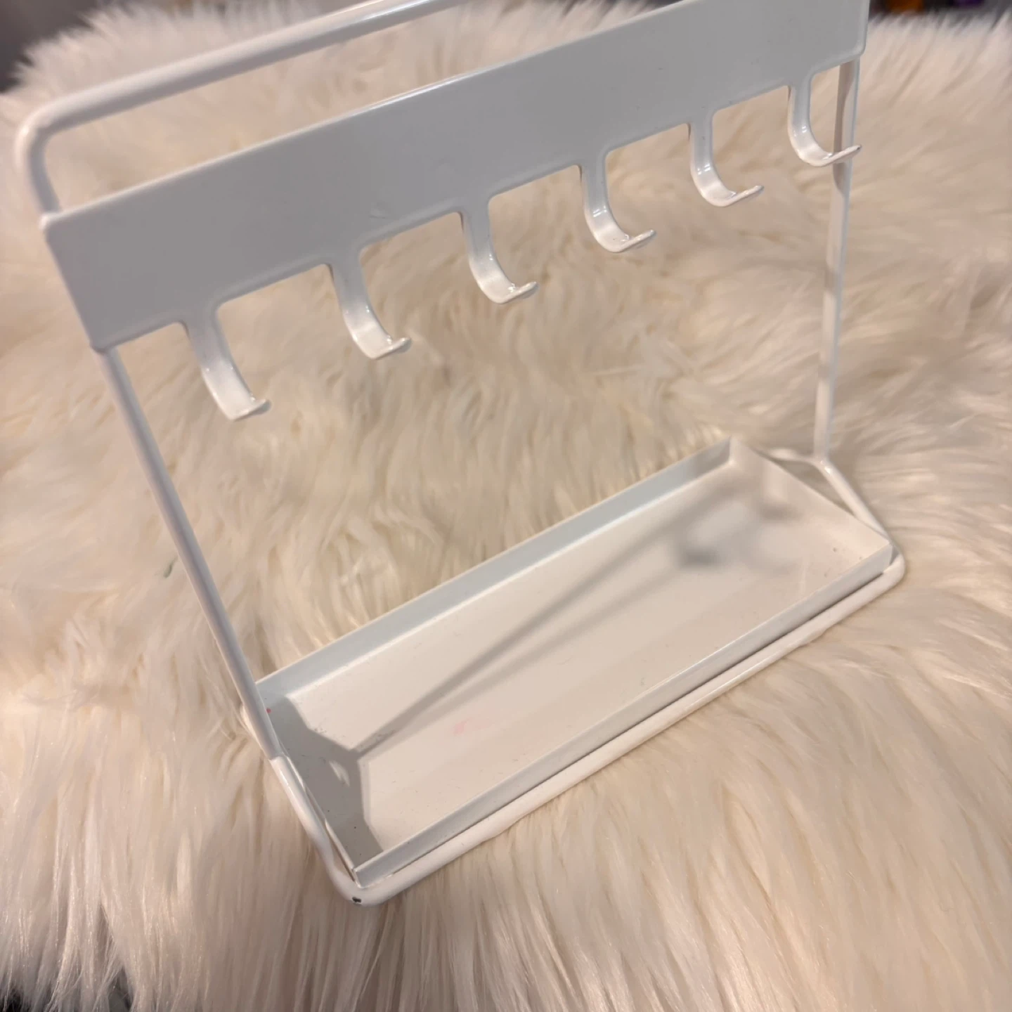White Metal Key Holder with Tray GUC - photo 3