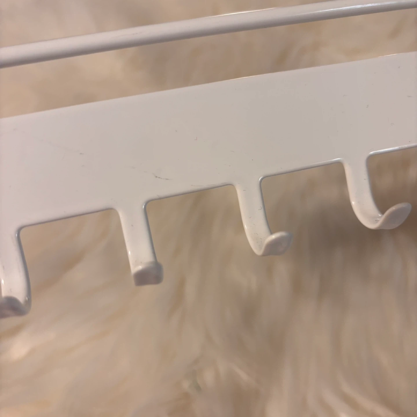 White Metal Key Holder with Tray GUC - photo 5