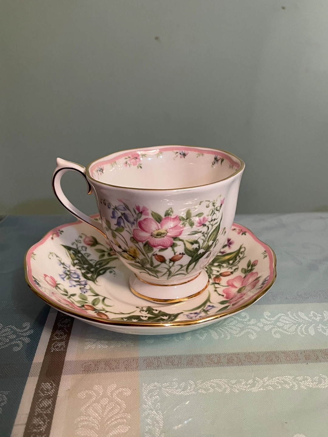Royal Albert "Morning Dew" Teacup and Saucer Set - photo 2
