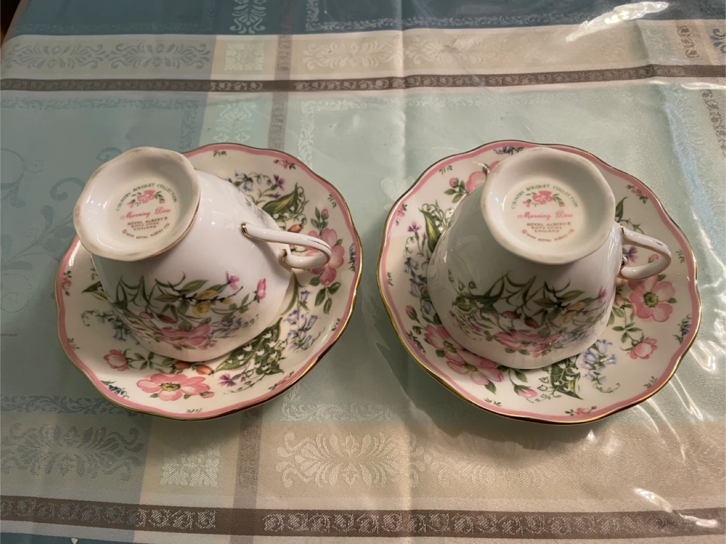 Royal Albert "Morning Dew" Teacup and Saucer Set - photo 3