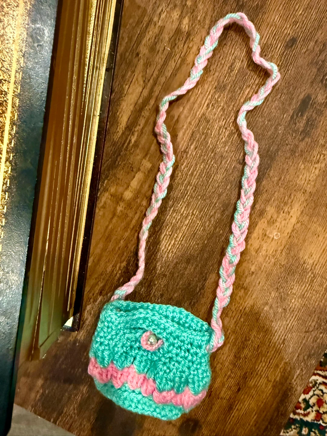 Hand-crocheted coin purses and keychain - photo 3