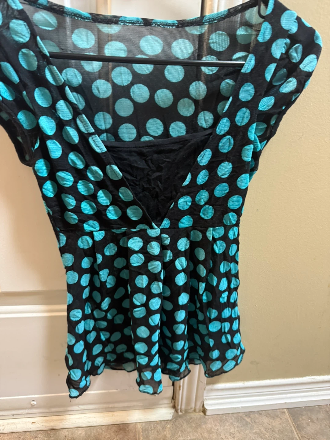Black and Teal Polka Dot Mesh Top 🧡