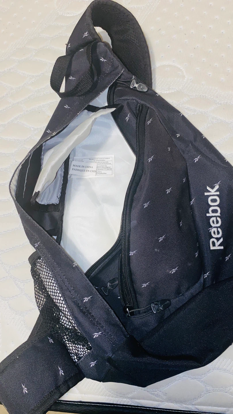 🧡 Reebok Black Sling Bag, bought for my son but not used. - photo 5