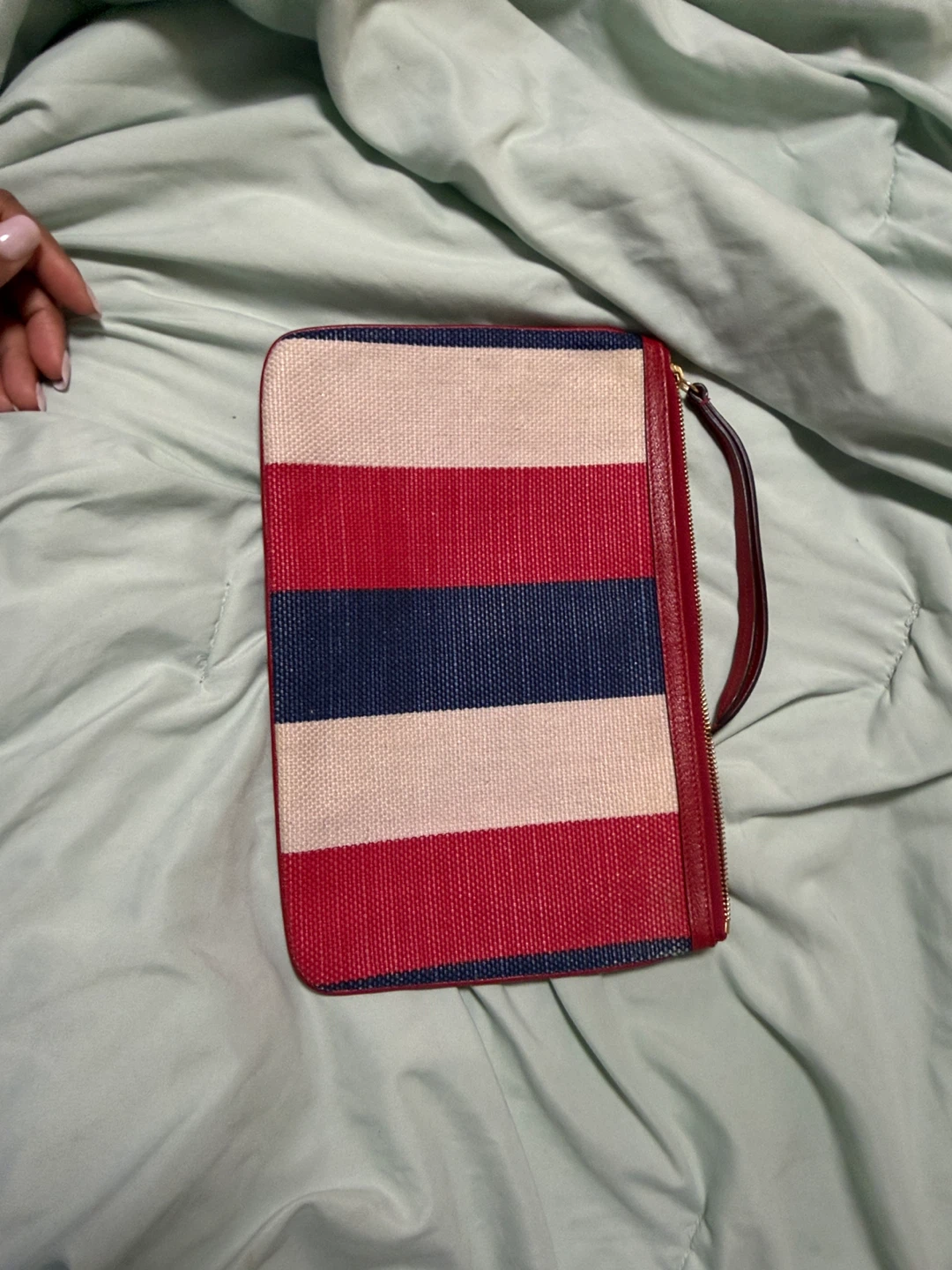 Gucci Striped Pouch - photo 2