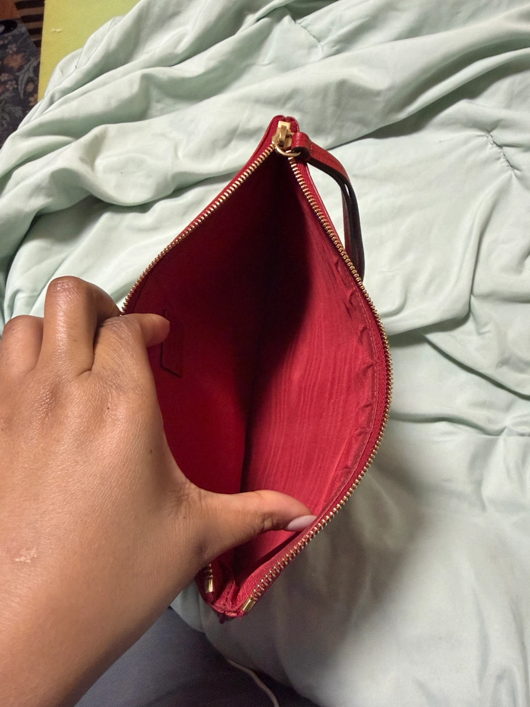 Gucci Striped Pouch - photo 3