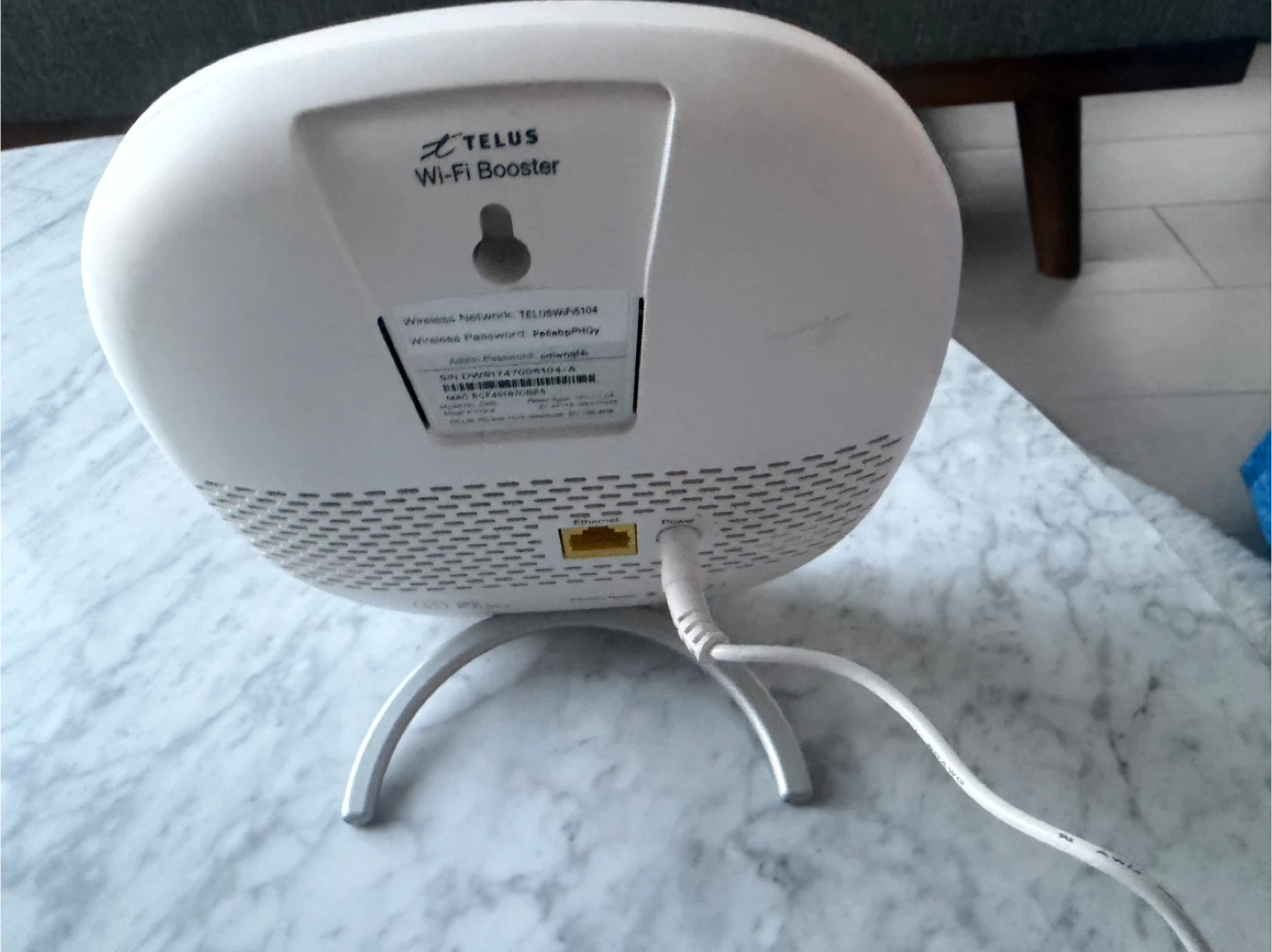 TELUS Wi-Fi Booster - photo 2