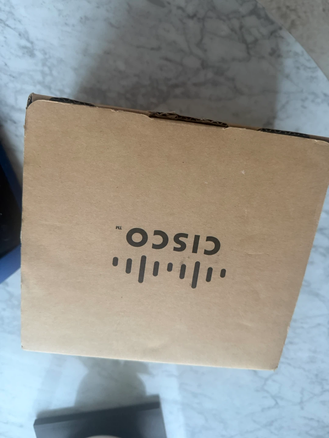 Cisco DPQ3925 Wireless Modem/Router - photo 2