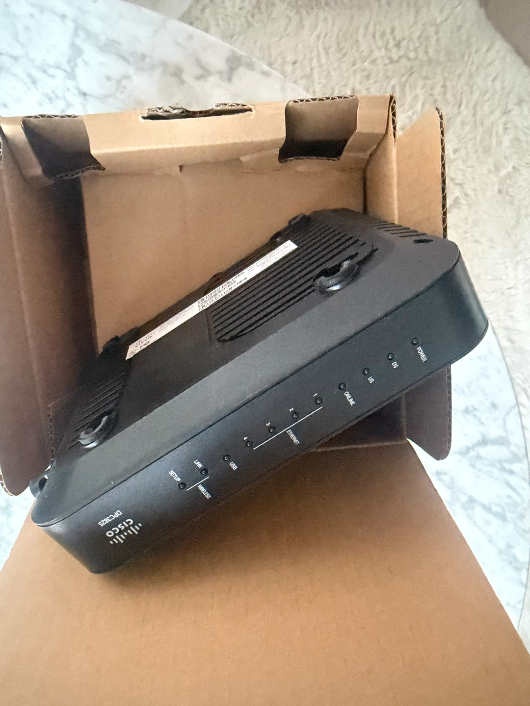 Cisco DPQ3925 Wireless Modem/Router