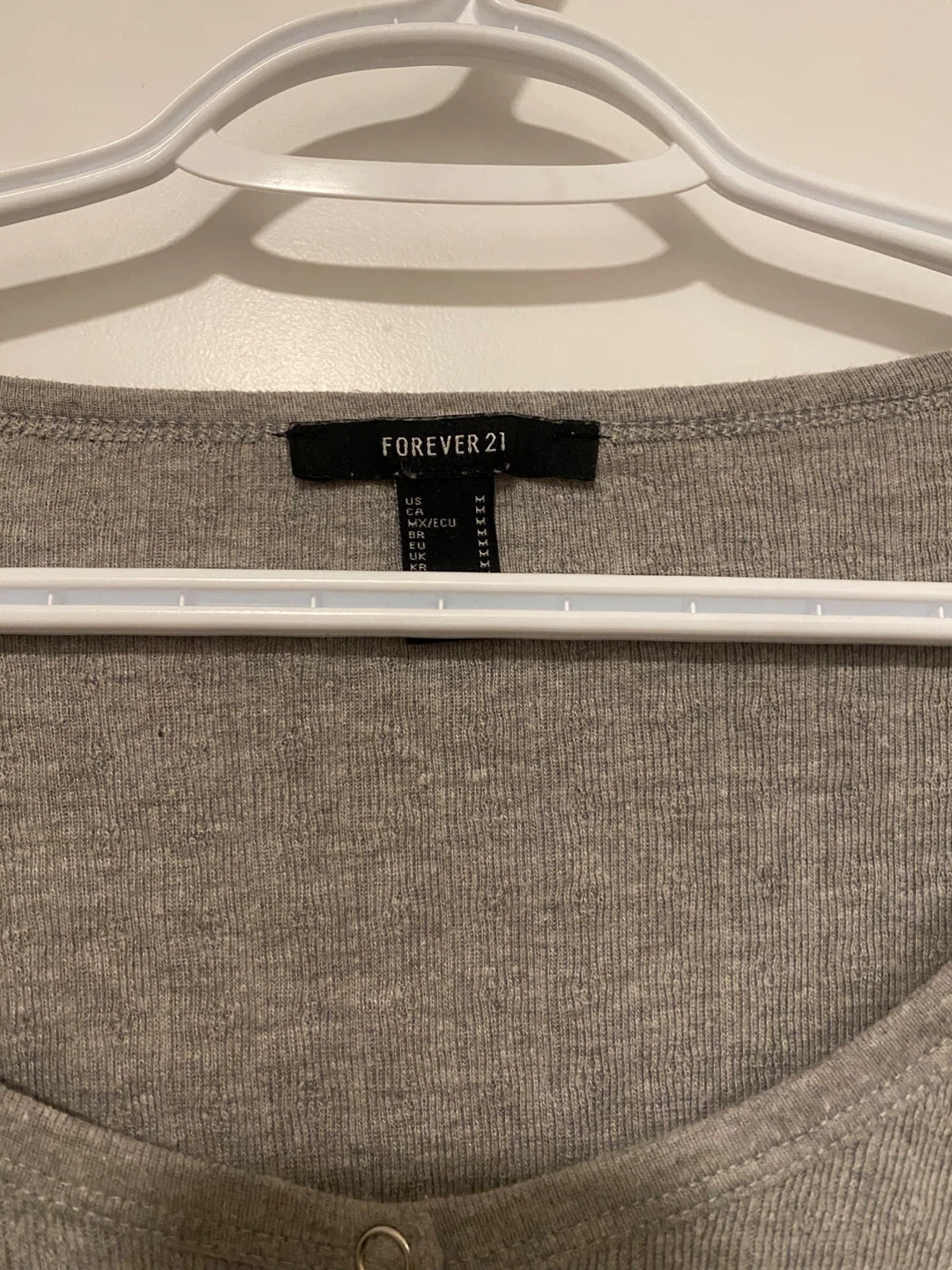 Forever 21 Grey Ribbed Cropped Button-Up Long Sleeve Top M - photo 2