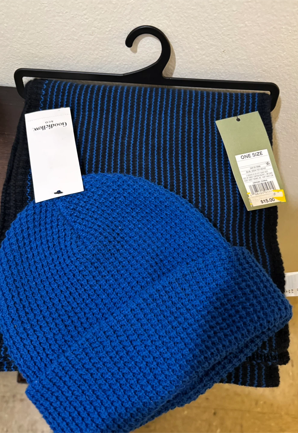 NEW Goodfellow & Co Beanie and Scarf Set