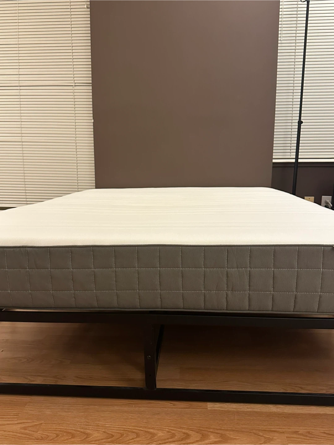 Double Matress and Matching Box Spring for sale - photo 5