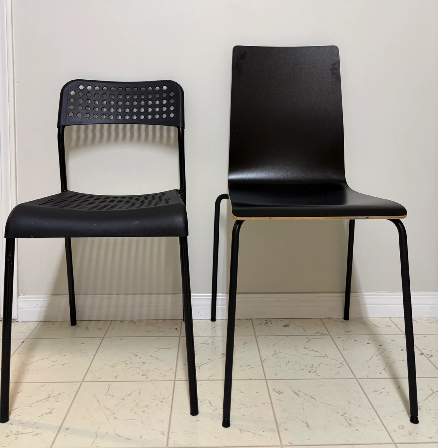 2 Ikea black chairs - photo 2