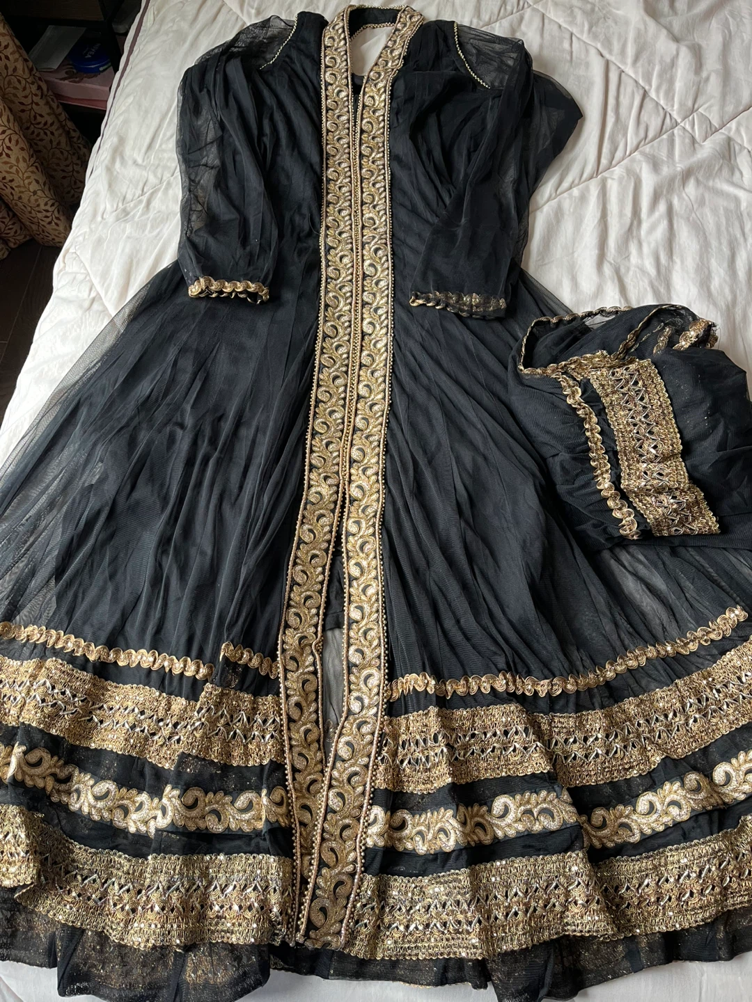 Embellished Pakistani Dress with Dupatta - photo 3