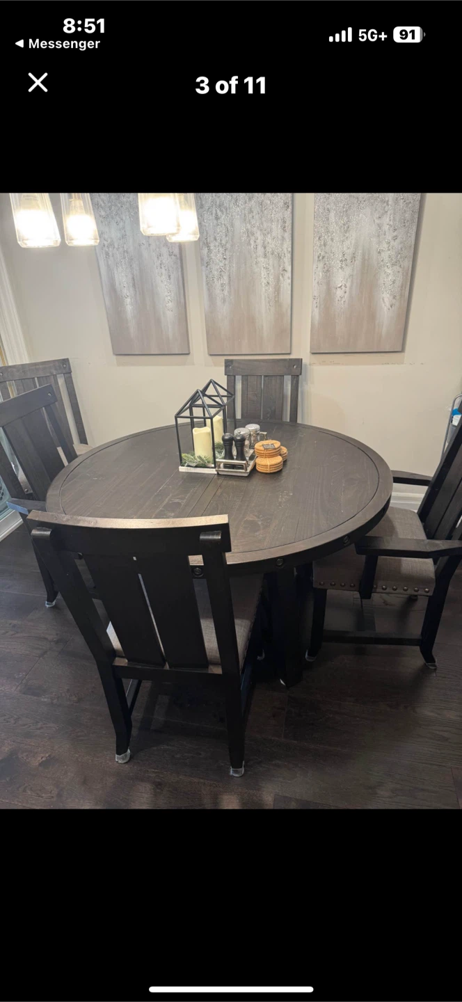 Extendable Dining Table Set