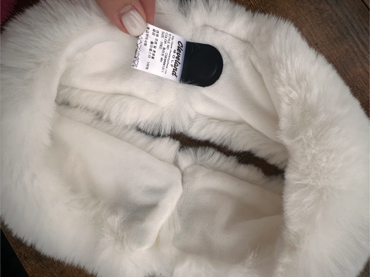 White Faux Fur detachable Cuff Set/ neck warmer - photo 4