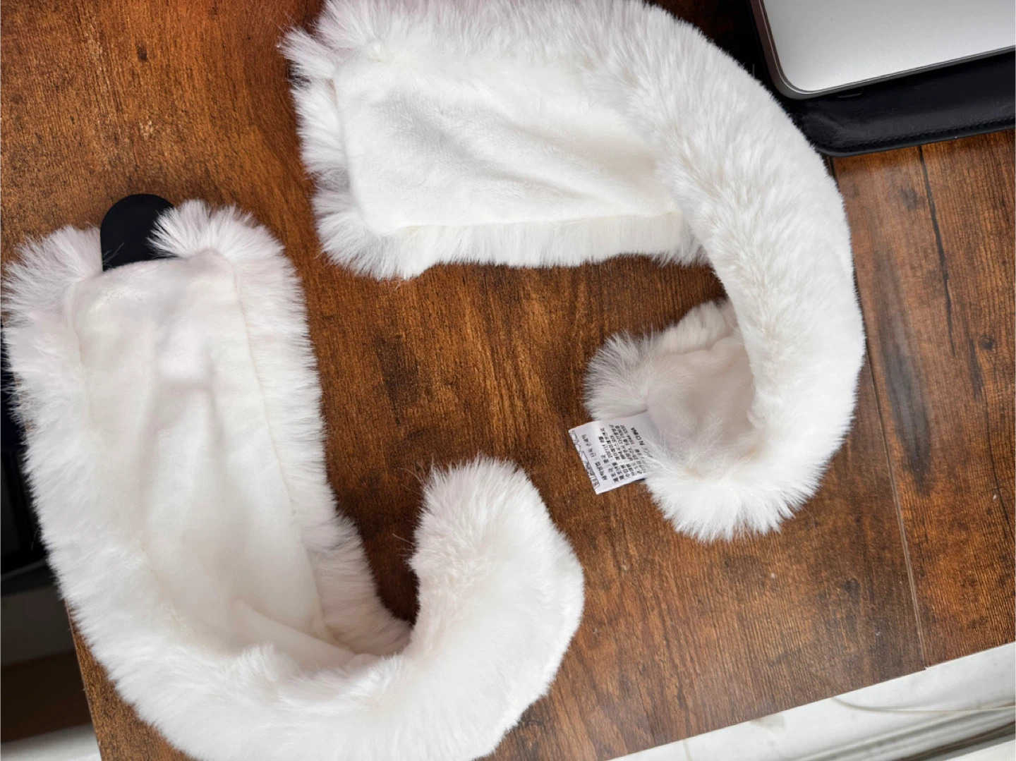 White Faux Fur detachable Cuff Set/ neck warmer