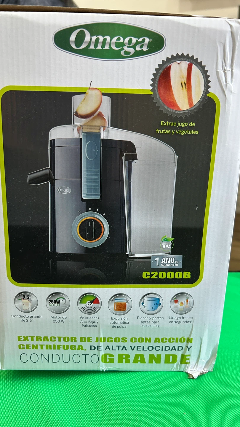 Omega C2000B Large Chute Centrifugal Juicer - photo 2