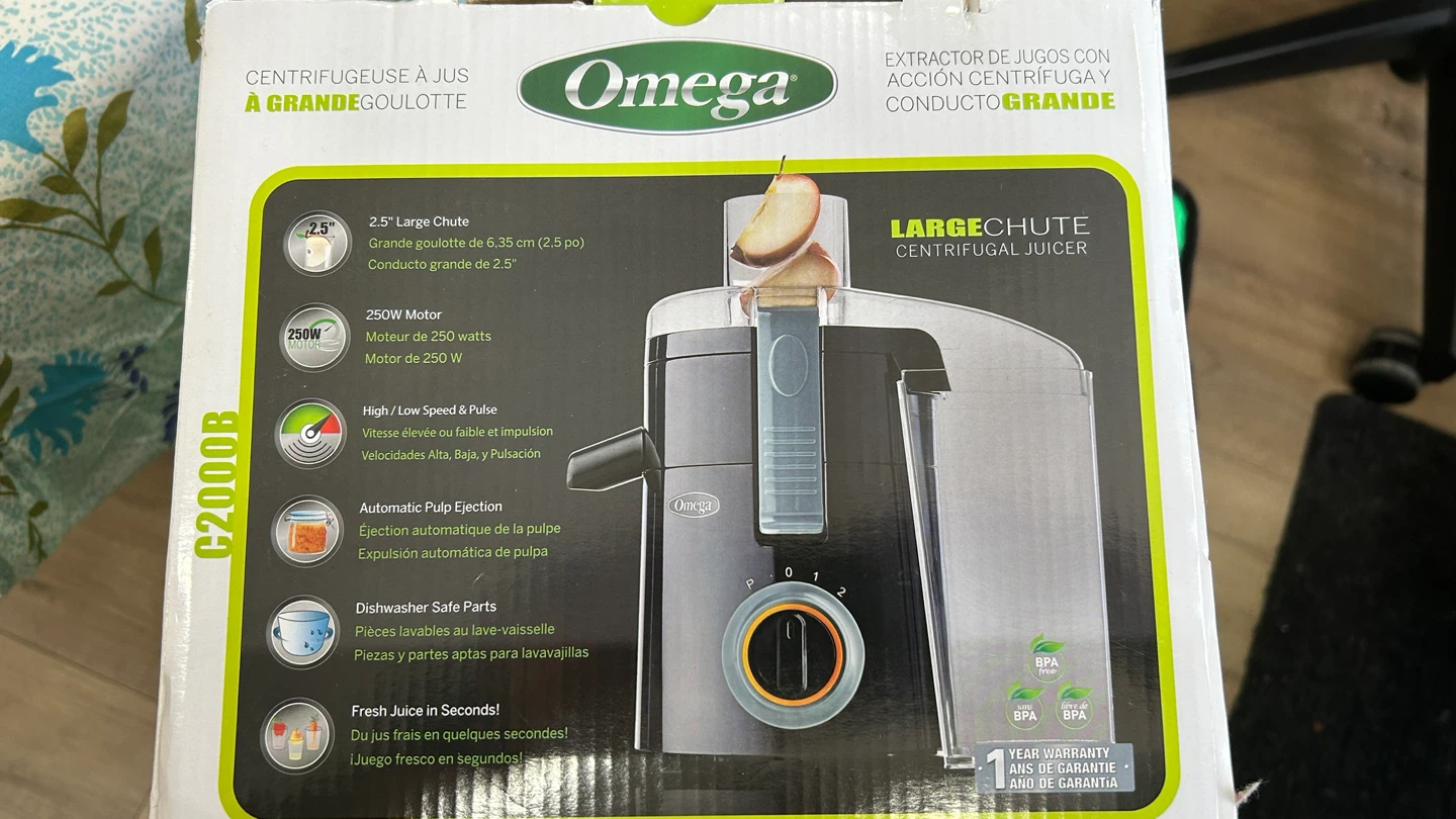 Omega C2000B Large Chute Centrifugal Juicer - photo 4