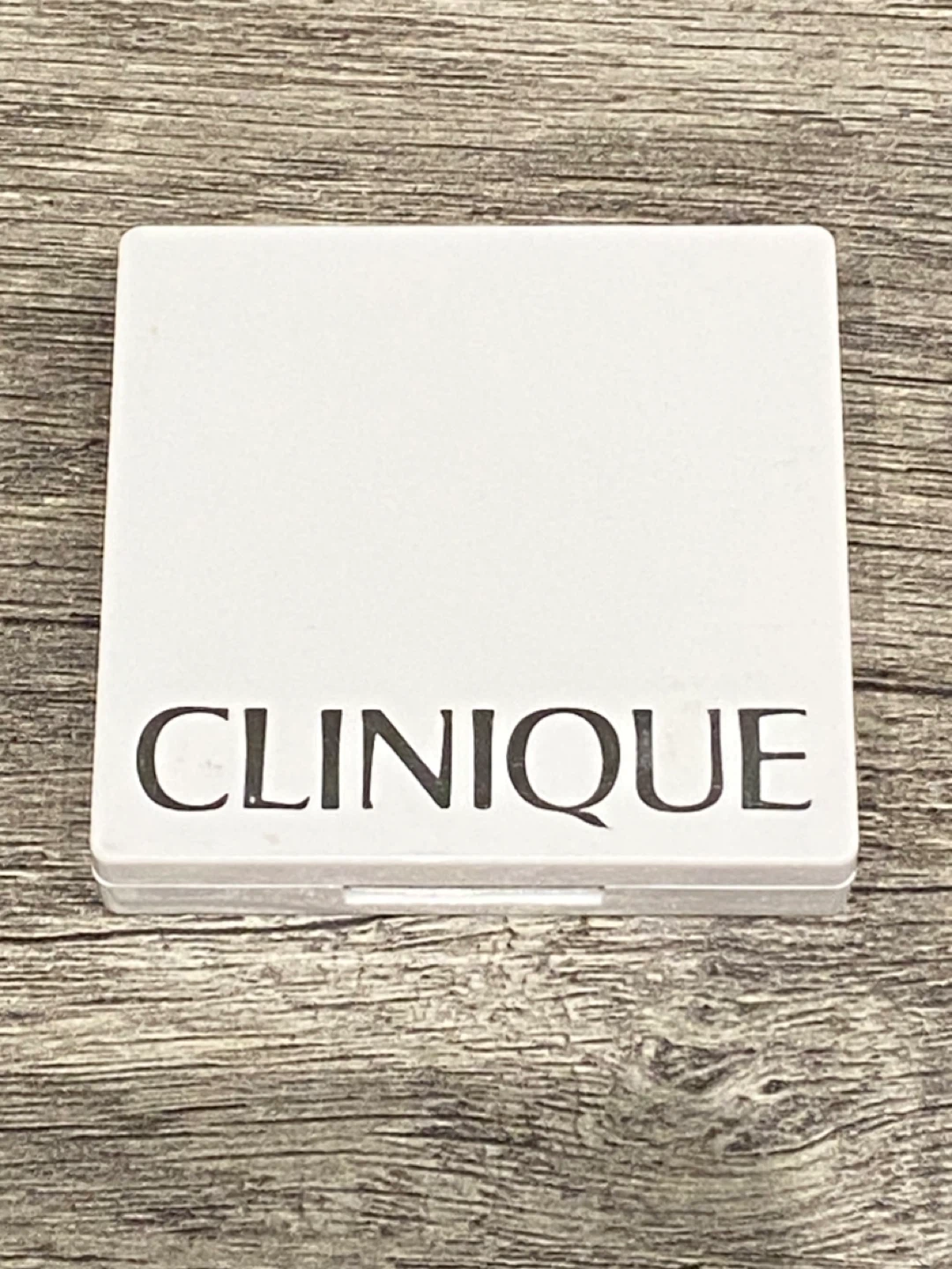 Clinique 02 Jenna's Essential All About shadow & Powder Blusher