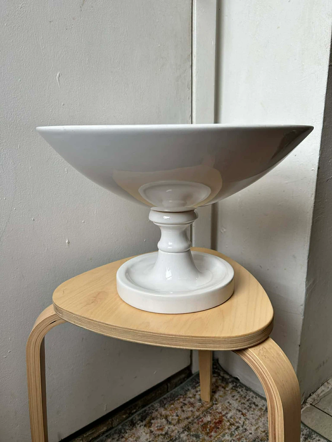 Ceramic fruit bowl