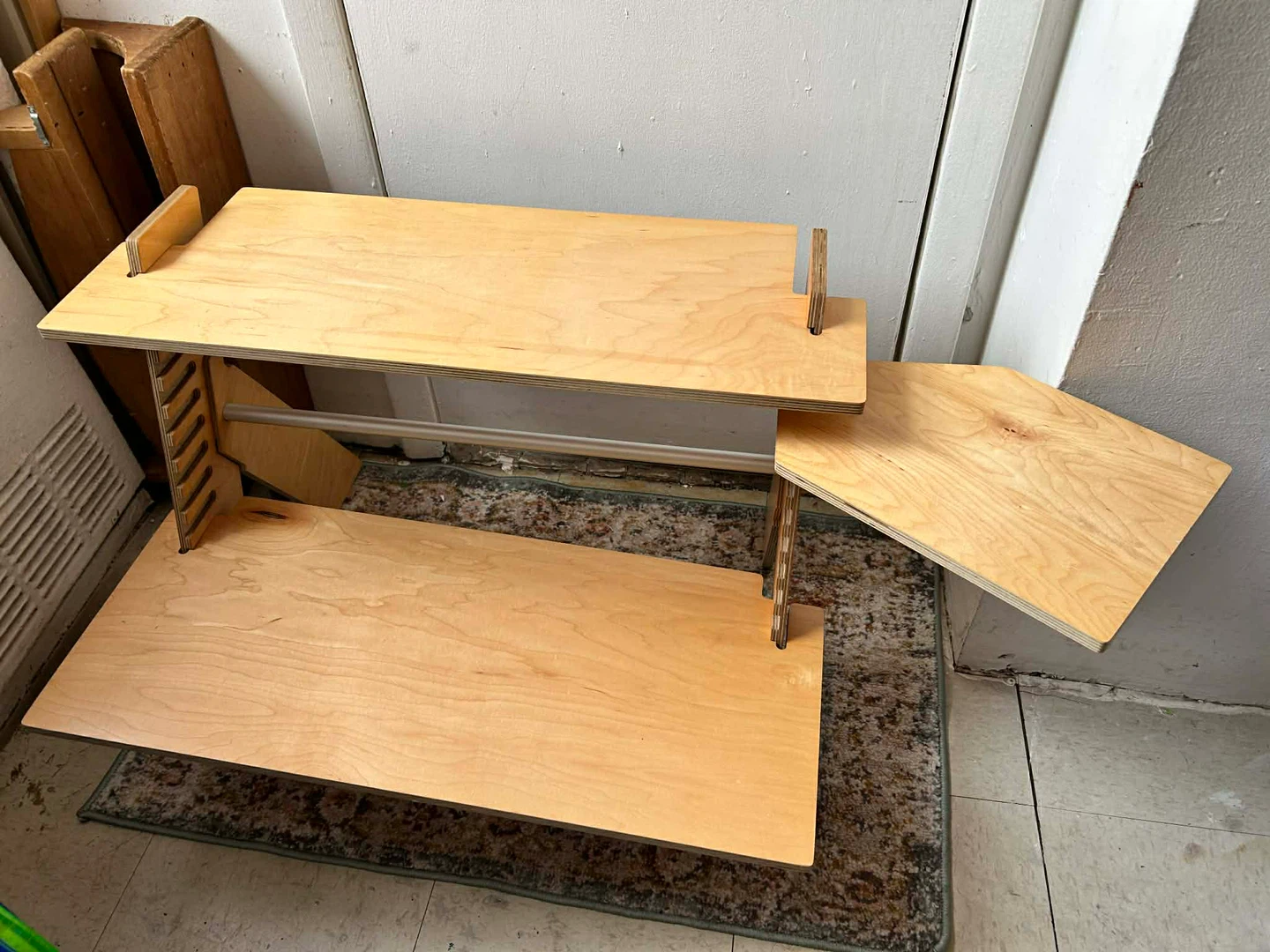 Desk riser