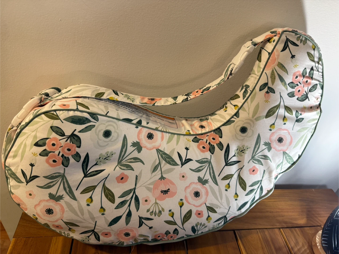 Boppy UPLIFT Nursing Pillow with Cover - Floral Print - photo 4