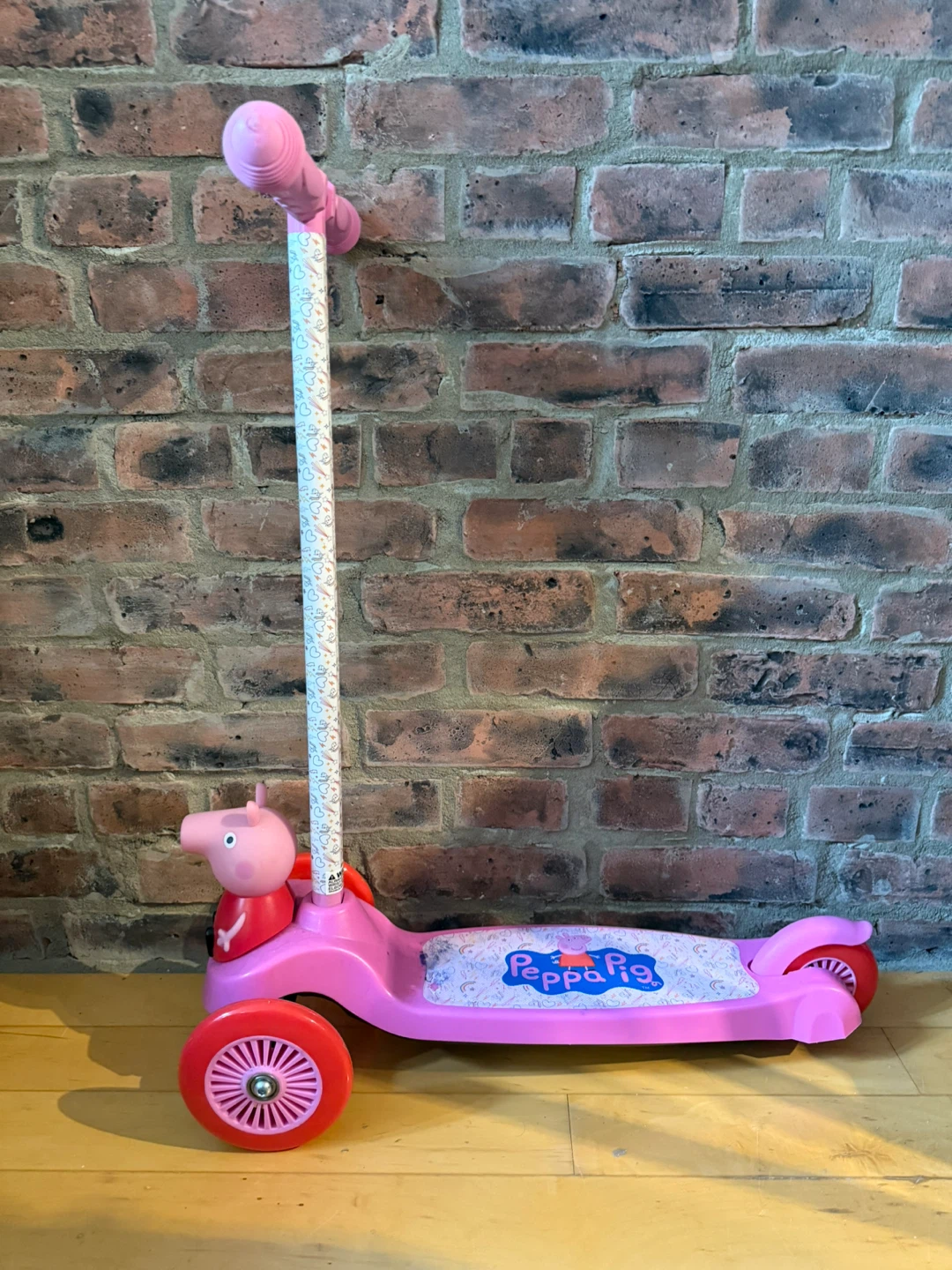 Pink Peppa Pig 3-Wheel Scooter