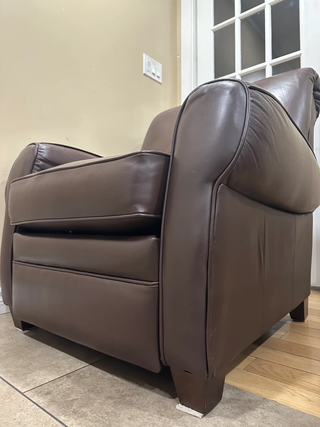 Like New Lane Genuine Leather Push Back Recliner (CAN DELIVER) - photo 5