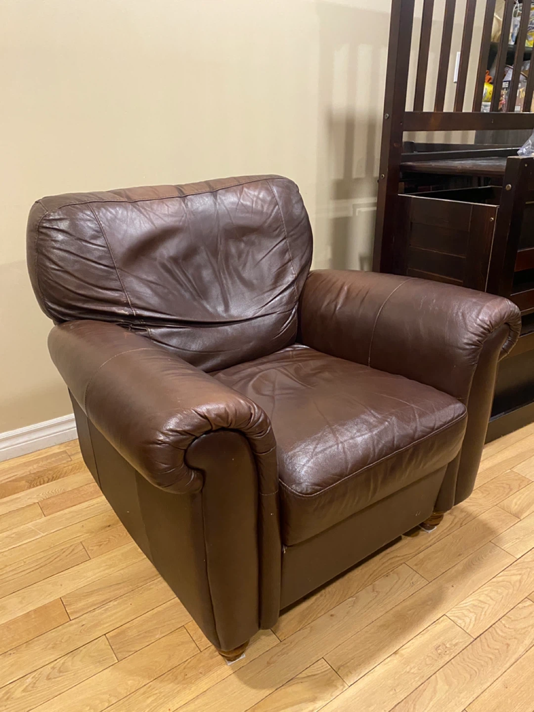 Editions Oversized Genuine Leather Recliner (CAN DELIVER) - photo 4