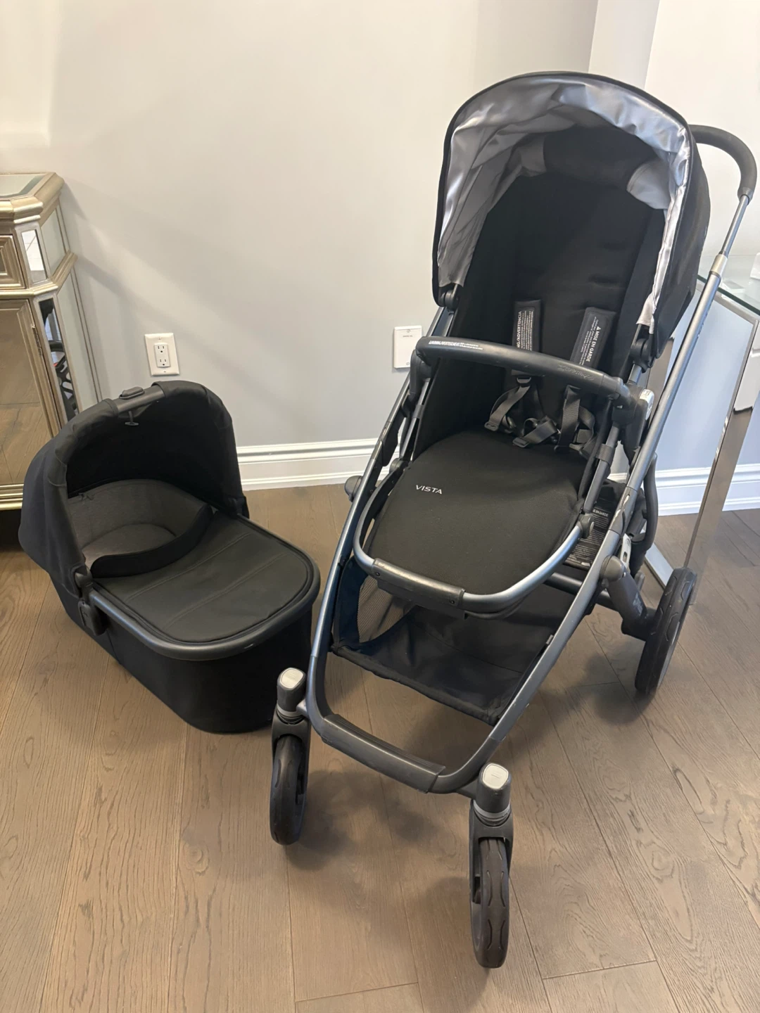 Uppababy black vista stroller Excellent condition - photo 3