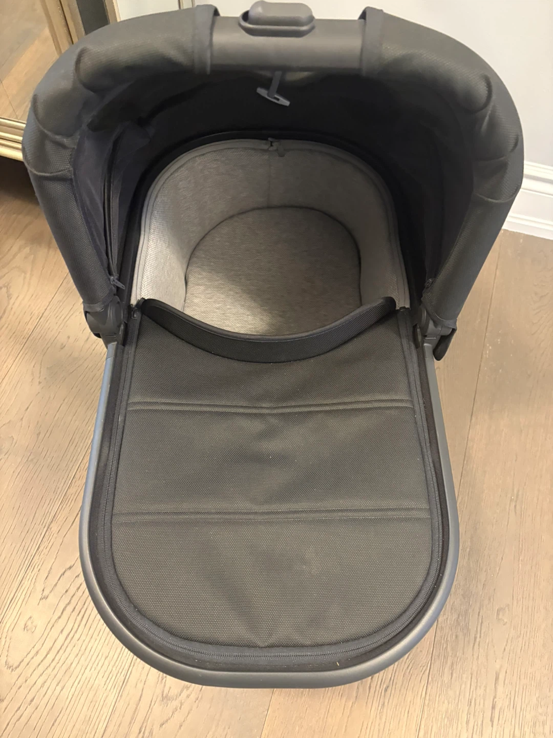 Uppababy black vista stroller Excellent condition - photo 2