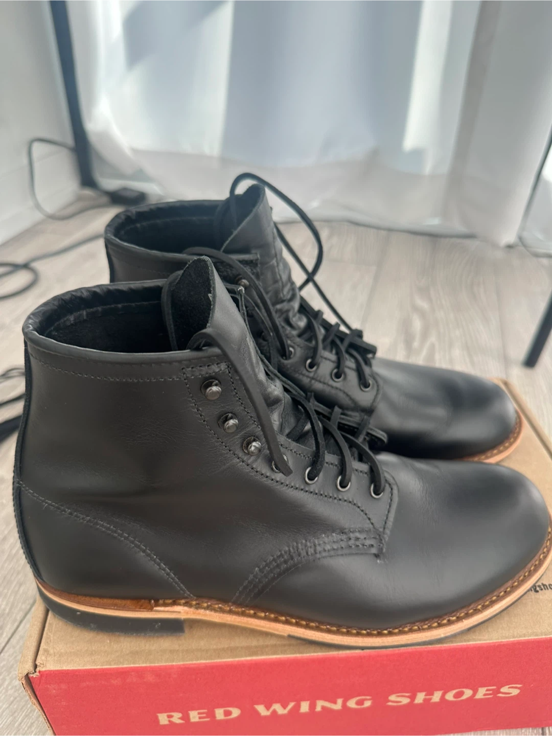 Red Wing Beckman 9423 - Size 9.5D (Worn Once + Leather Laces) - photo 2