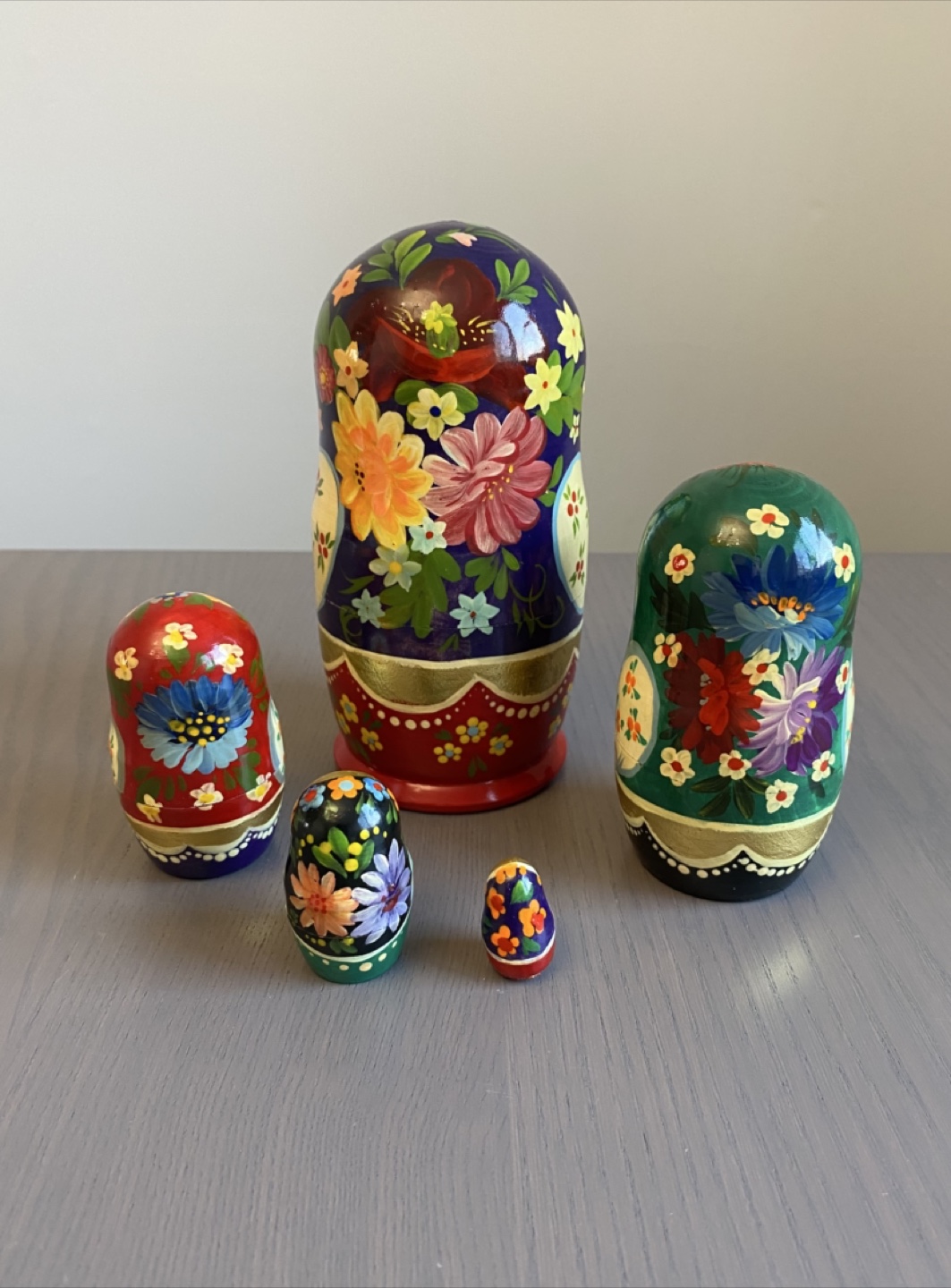 Hand-Painted Ukrainian Matryoshka Nesting Dolls Set - photo 2