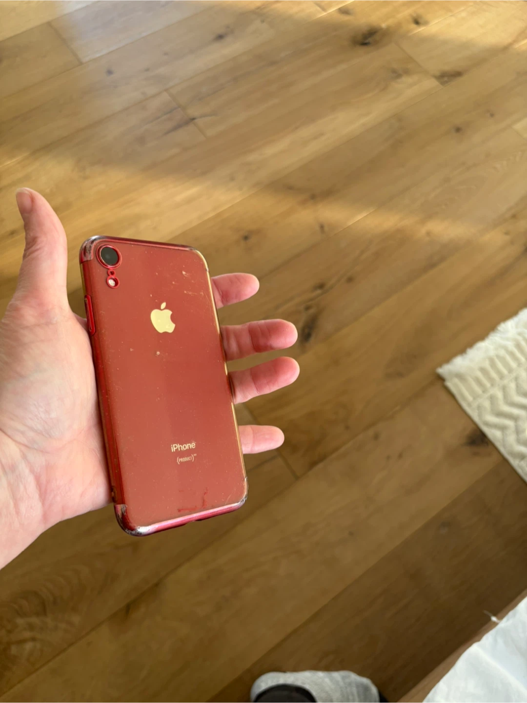 iPhone (PRODUCT)RED