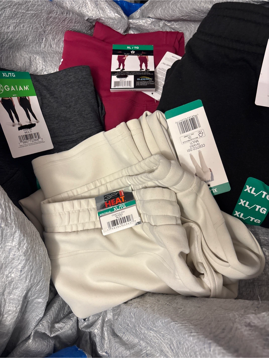 XL/TG Pants Bundle (Tuff Athletics, 32° HEAT, Gaiam, Champion)